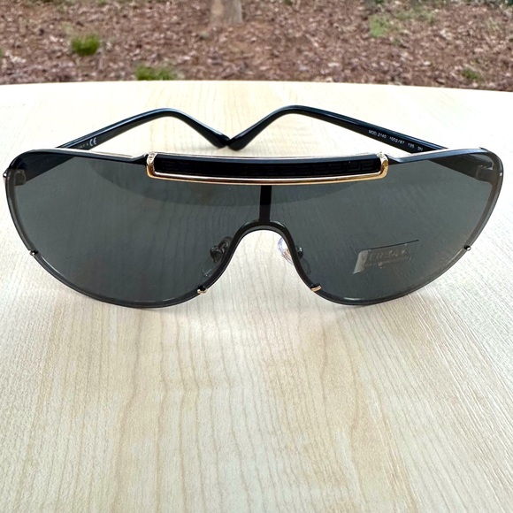 VERSACE for men NEW SUNGLASSES modern shield style black silver gold with case - Picture 2 of 11